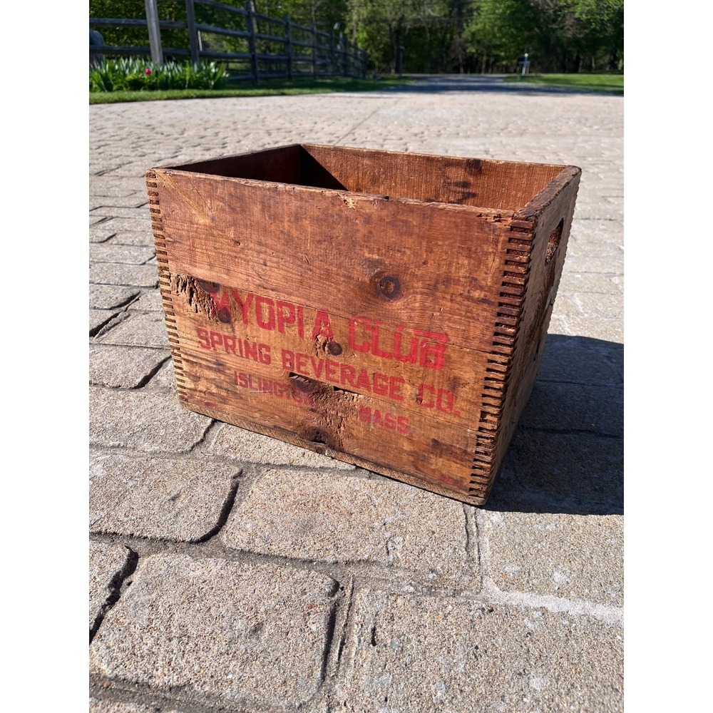 Rare Vintage Myopia Club Beverage Co Islington MA Wooden Wood Crate Box